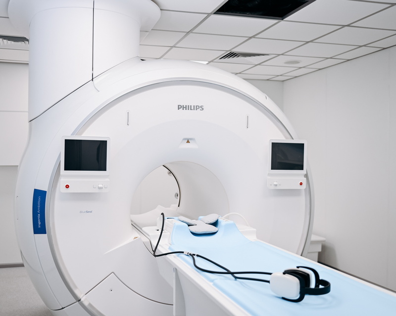 Клиника Листва открыла новое отделение МРТ