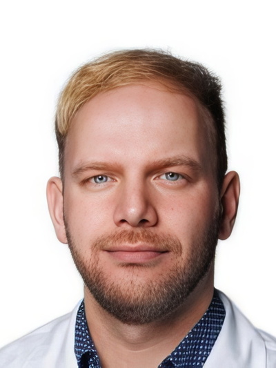 Бакулев  Артем  Олегович