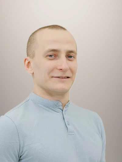 Антошенков Всеволод Григорьевич — Массажист, Инструктор по лечебной физкультуре (ЛФК), Специалист по физиотерапии, Клиника Листва