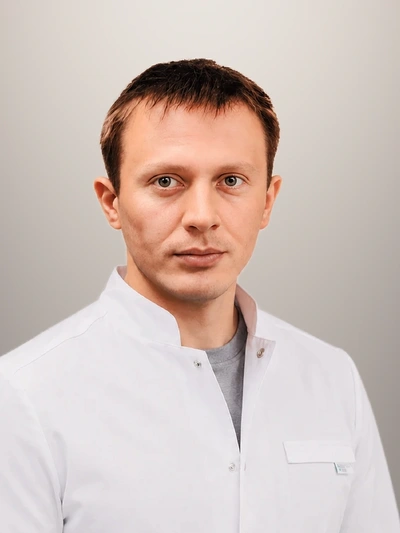 Караев  Руслан  Хасанович — Врач-эндоскопист, Клиника Листва
