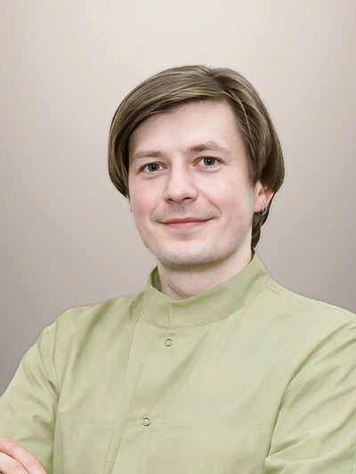 Сугак Павел Вячеславович — Массажист, Клиника Листва