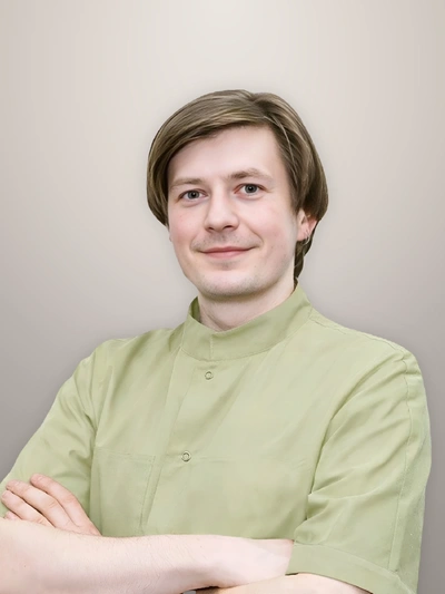 Сугак Павел Вячеславович — Массажист, Клиника Листва